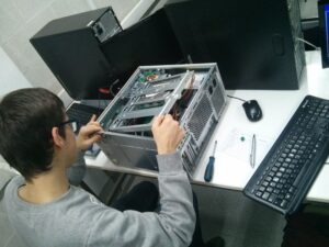 Reparació d'equips informàtics